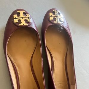 Tory Burch flats in excellent condition